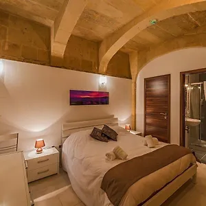 https://valletta-merisi-suites.hotelssaintjulians.com