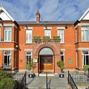 https://maples-house.dublin-hotelsweb.com